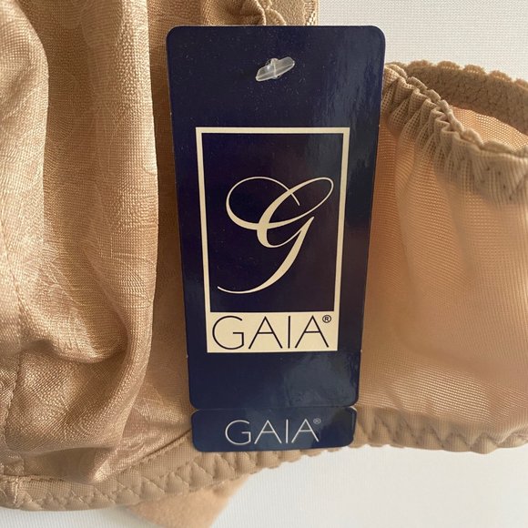 Balconette Bra Underwire, Soft cup, Unlined European GAIA - Picture 4 of 13